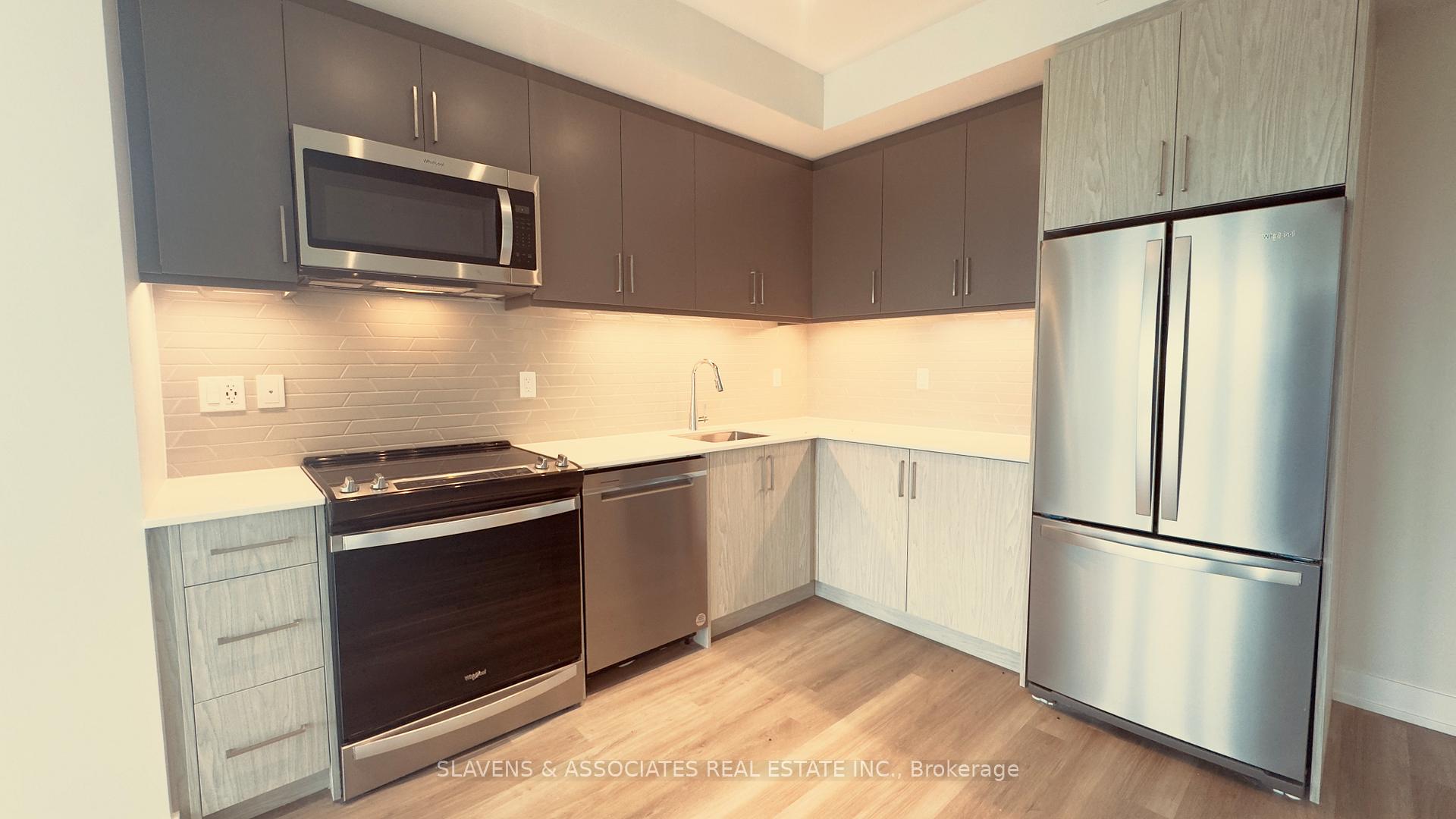 Photo 6 of Unit 1014, 41 Johnson Street, Barrie, North Shore — HOMEH