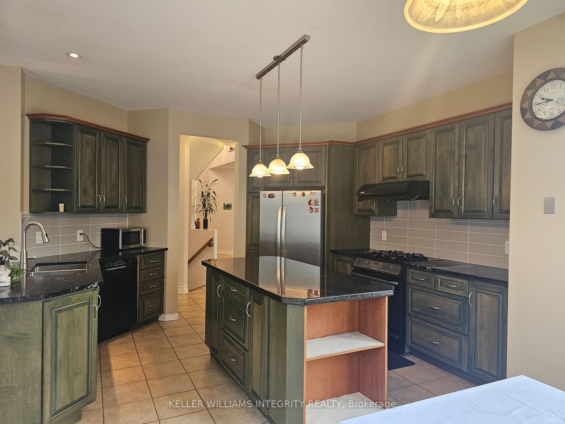 Photo 6 of 25 Golflinks Drive, Ottawa, Barrhaven - Stonebridge — HOMEH