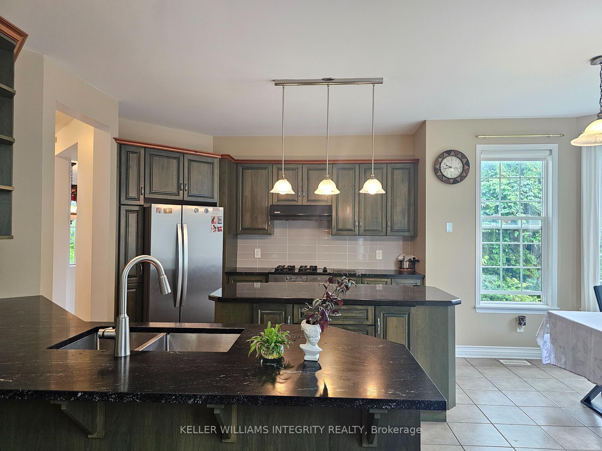 Photo 7 of 25 Golflinks Drive, Ottawa, Barrhaven - Stonebridge — HOMEH