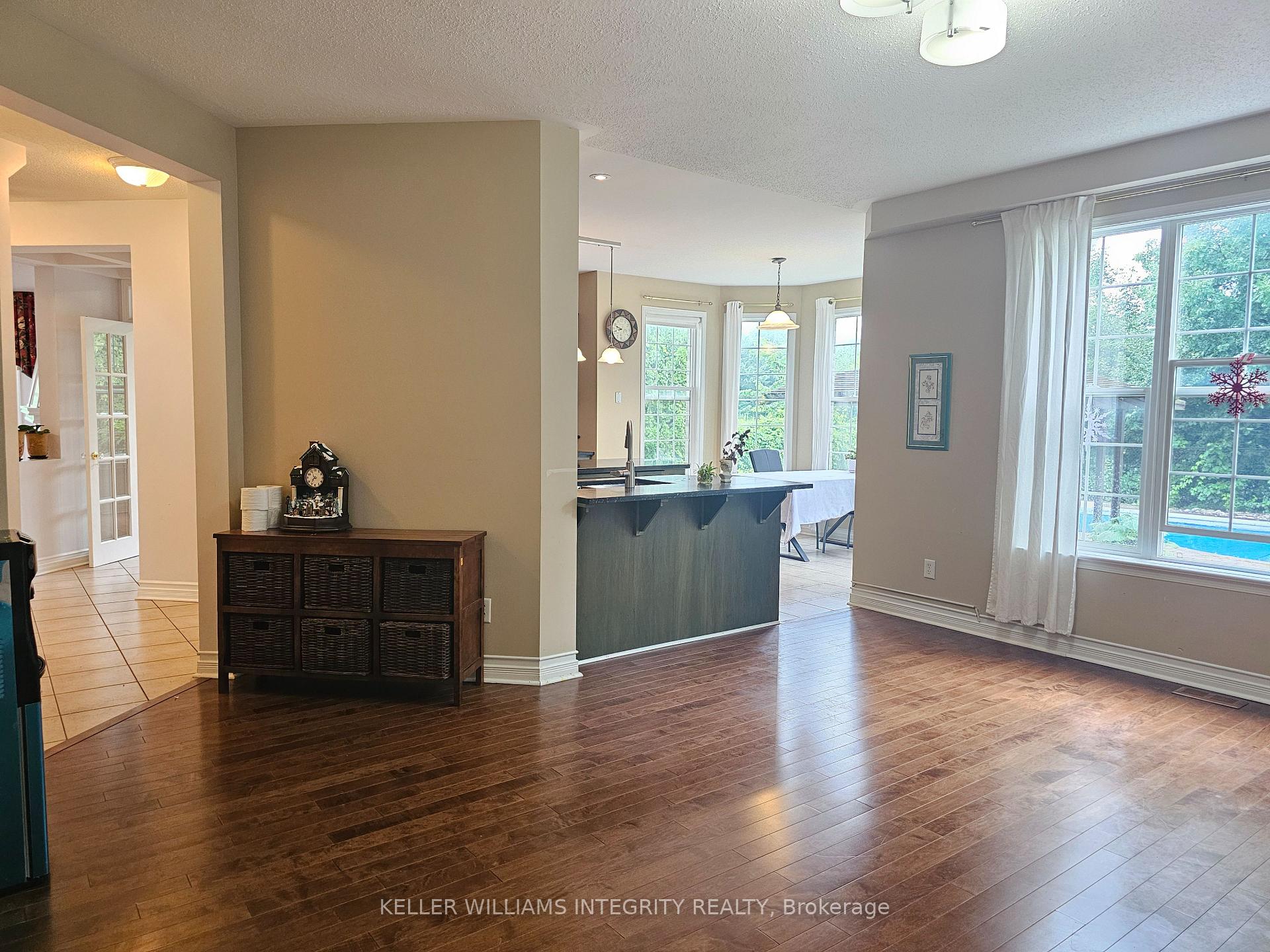 Photo 10 of 25 Golflinks Drive, Ottawa, Barrhaven - Stonebridge — HOMEH