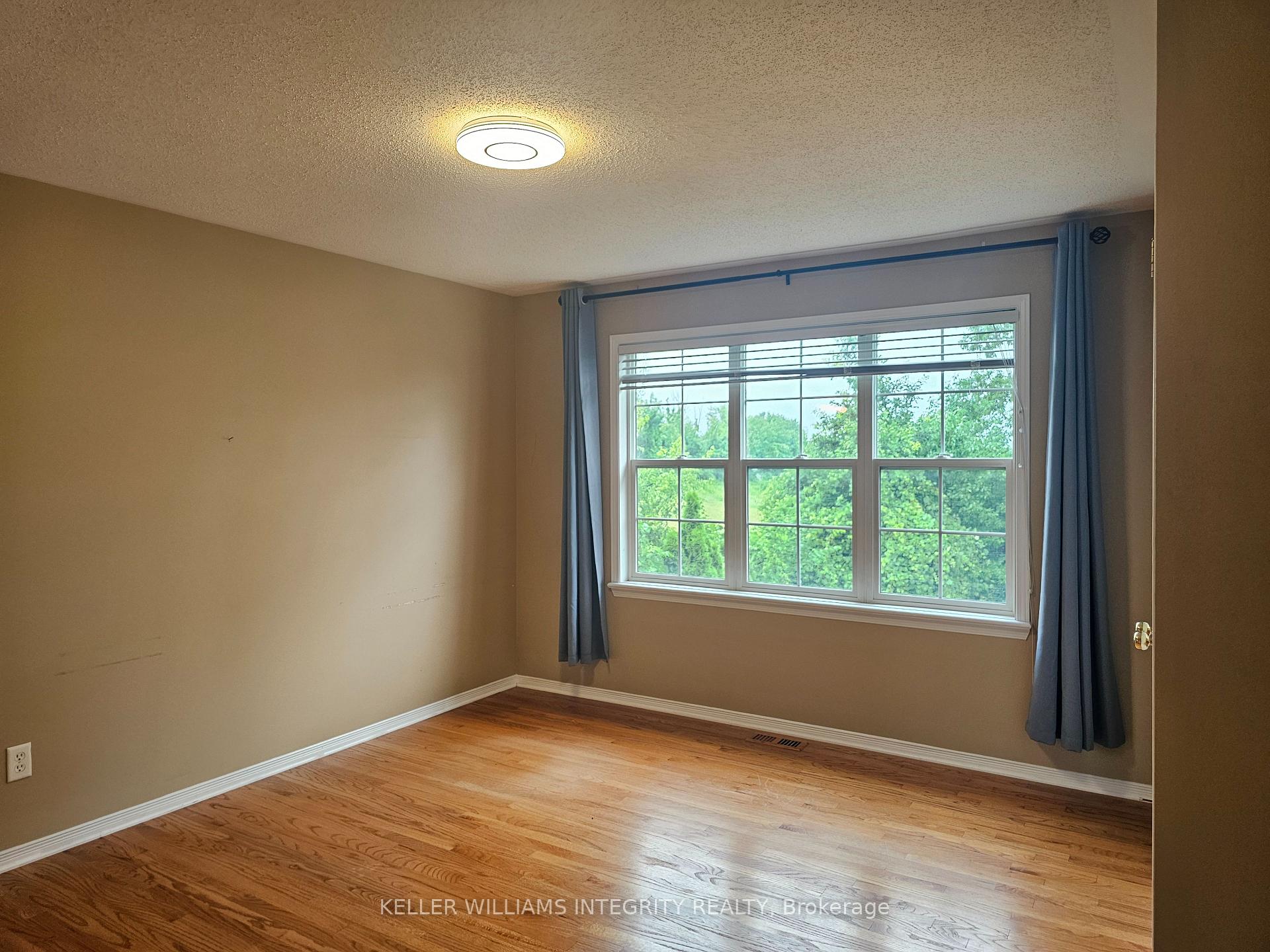 Photo 18 of 25 Golflinks Drive, Ottawa, Barrhaven - Stonebridge — HOMEH