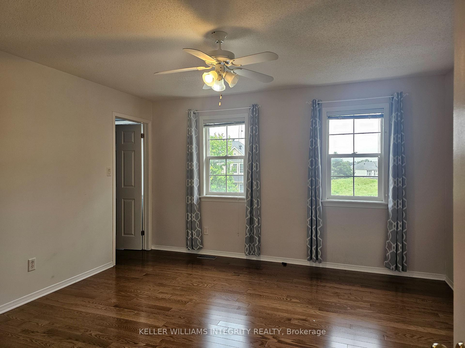 Photo 19 of 25 Golflinks Drive, Ottawa, Barrhaven - Stonebridge — HOMEH