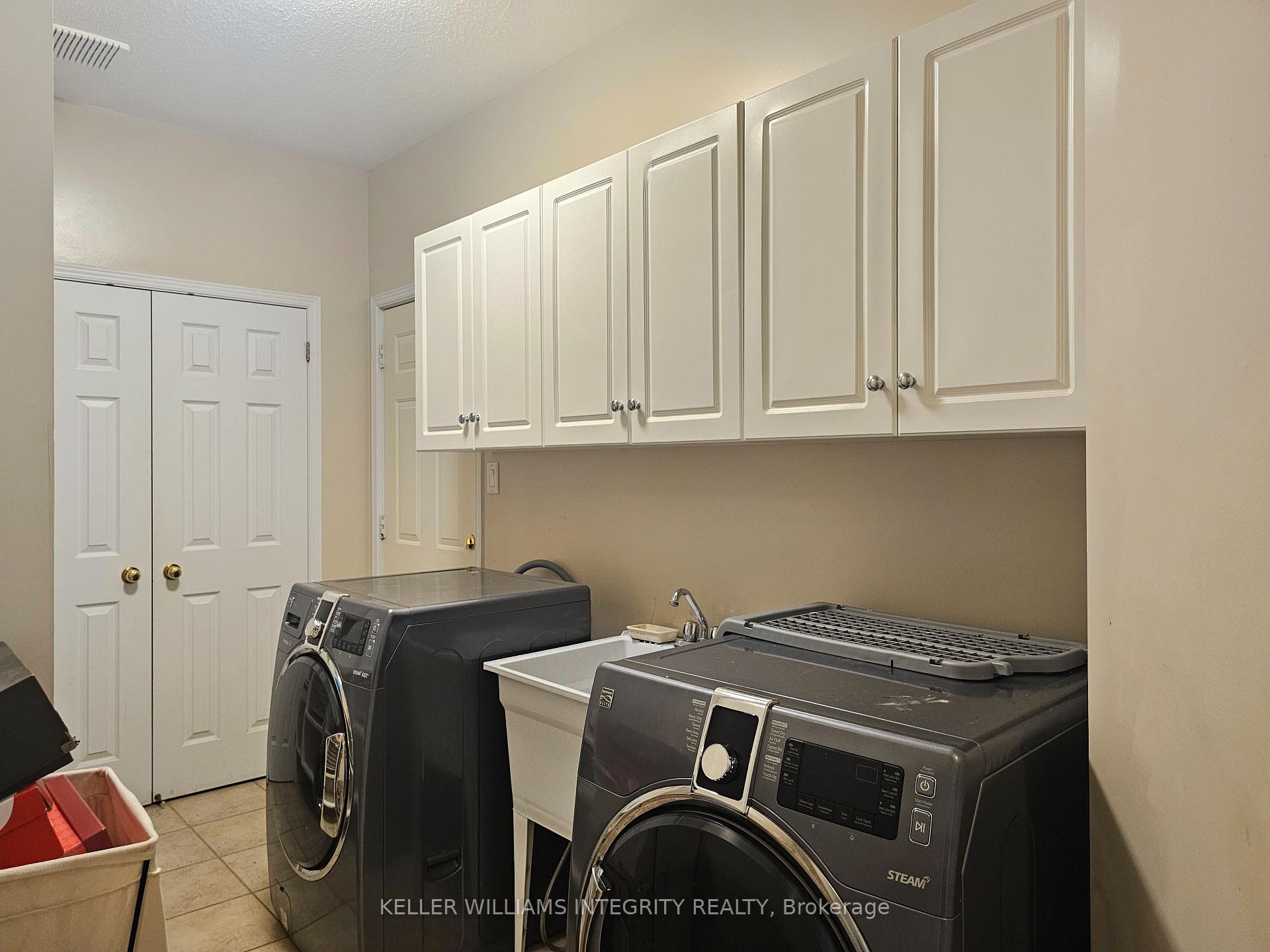 Photo 23 of 25 Golflinks Drive, Ottawa, Barrhaven - Stonebridge — HOMEH