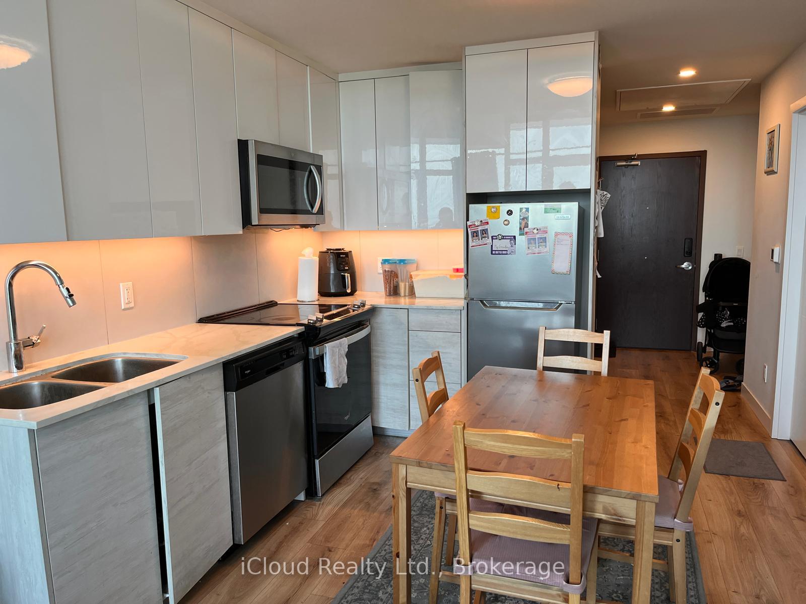 Photo 8 of Unit 6, 60 Frederick Street, Kitchener — HOMEH