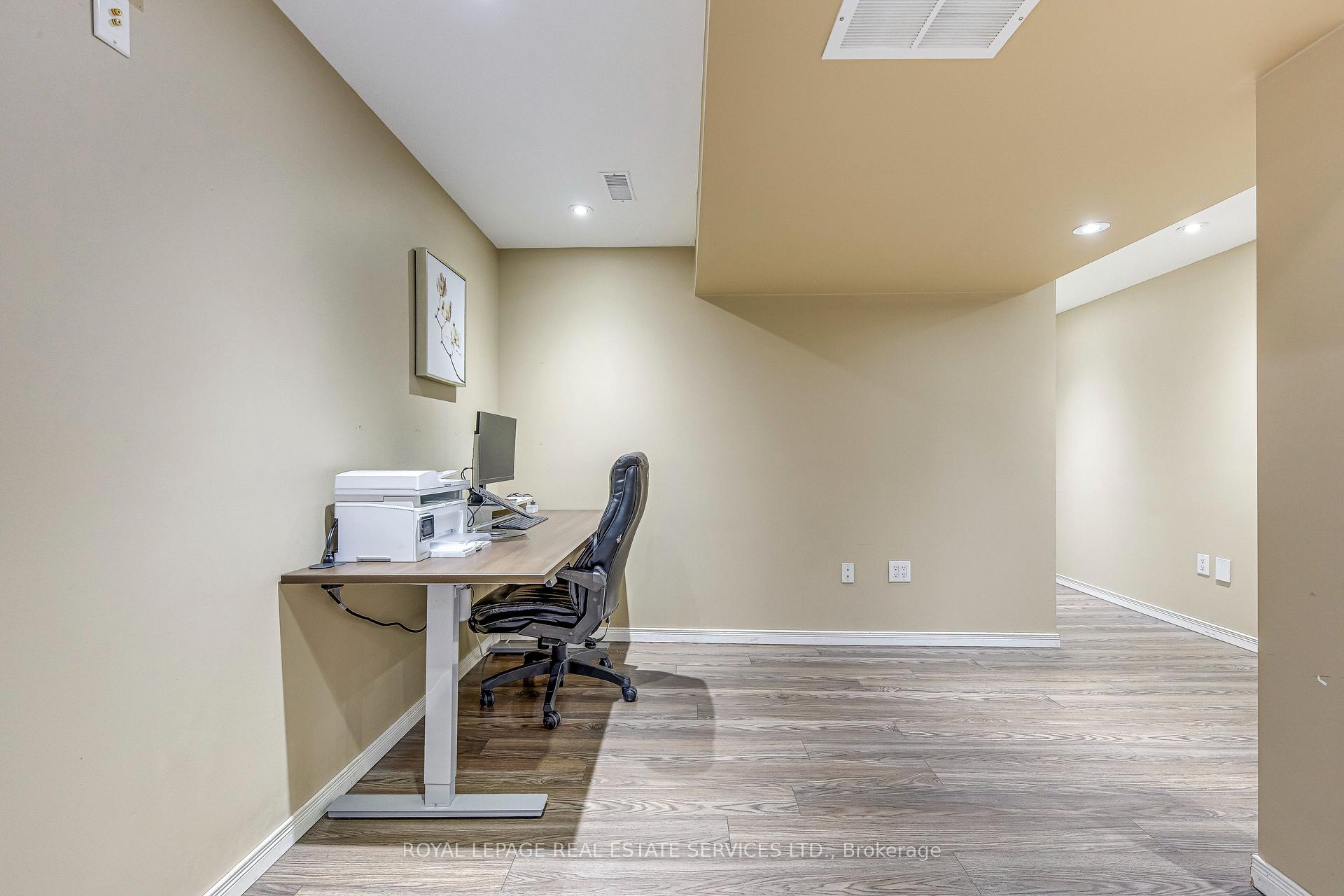 Photo 26 of Unit 12, 7 Southside Place, Hamilton, Mountview — HOMEH