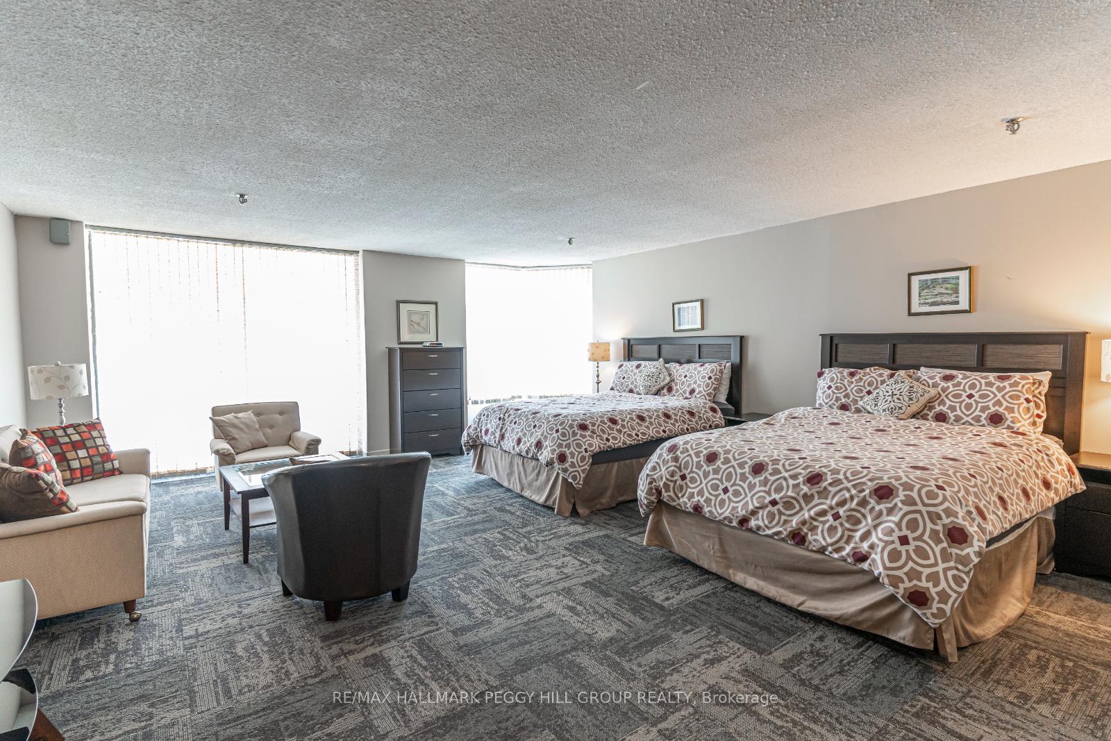 Photo 16 of Unit 806, 181 Collier Street, Barrie, North Shore — HOMEH