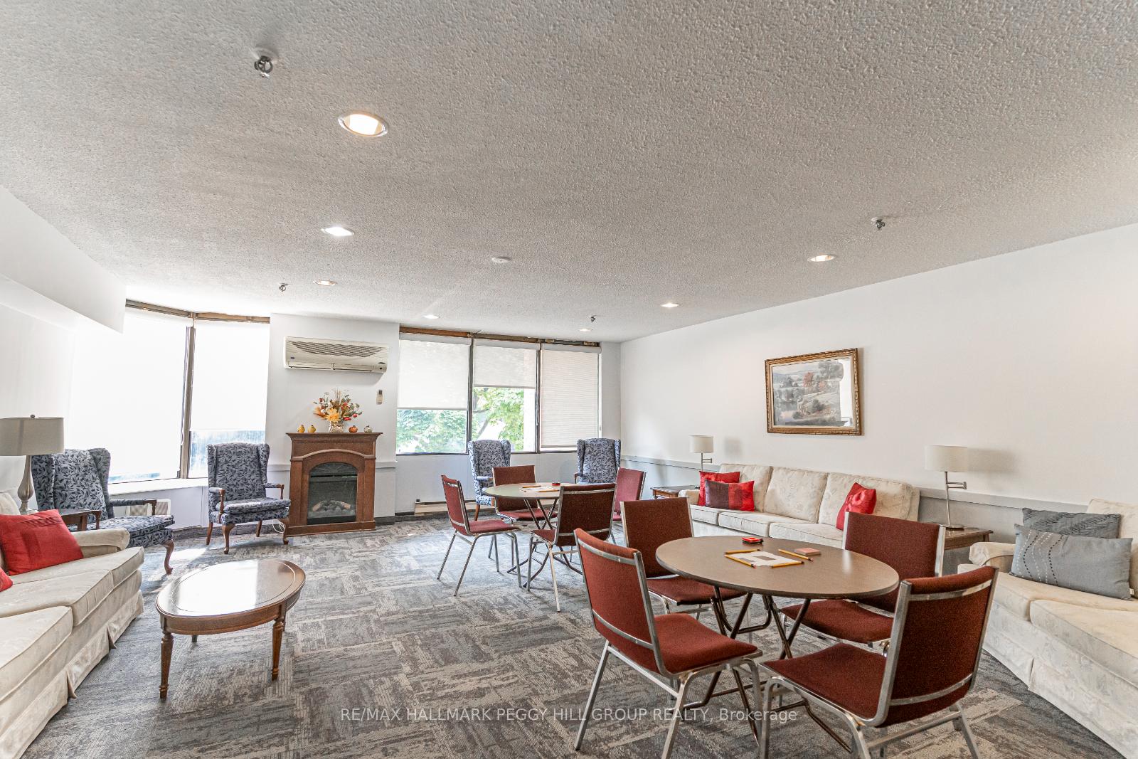 Photo 22 of Unit 806, 181 Collier Street, Barrie, North Shore — HOMEH