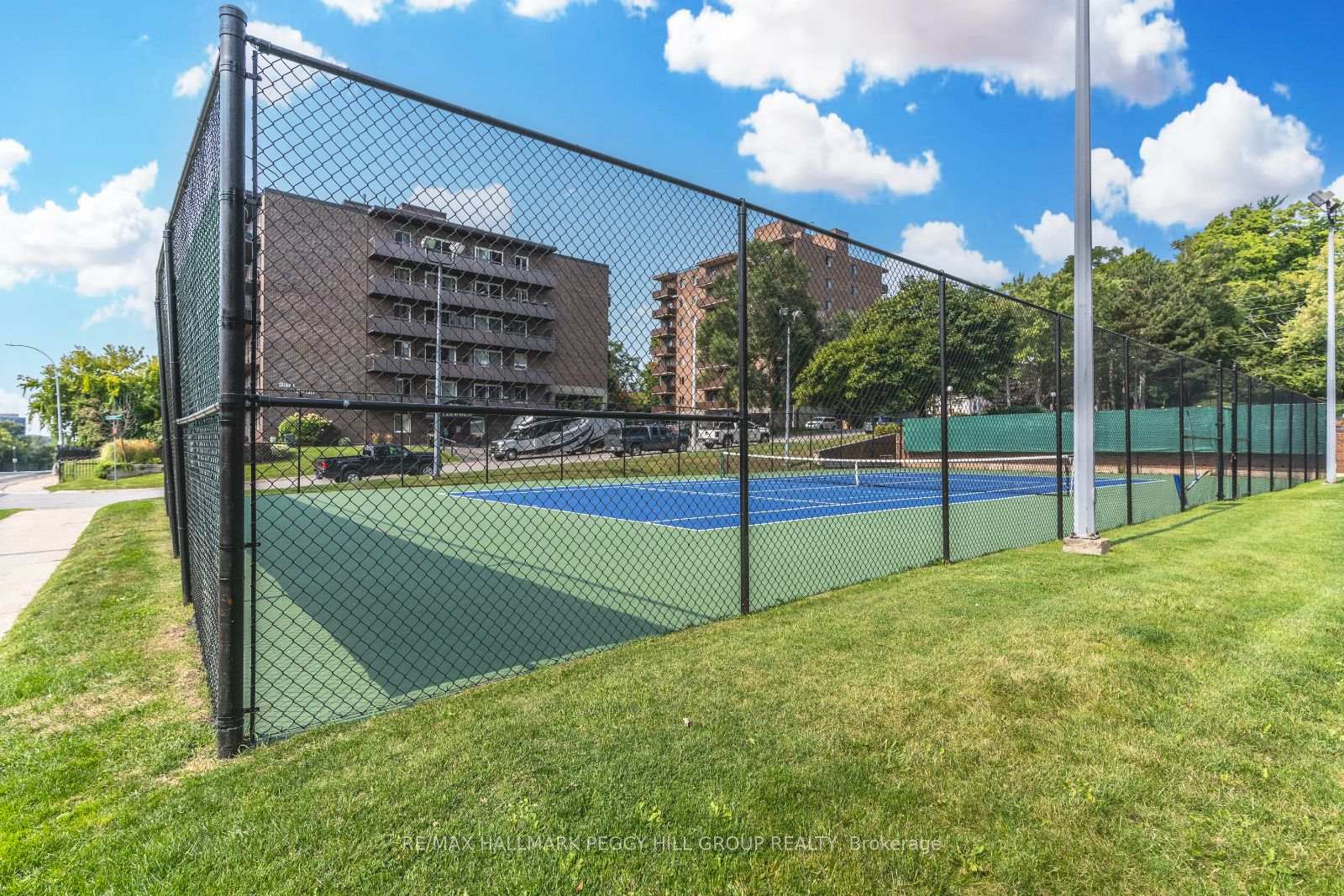Photo 24 of Unit 806, 181 Collier Street, Barrie, North Shore — HOMEH