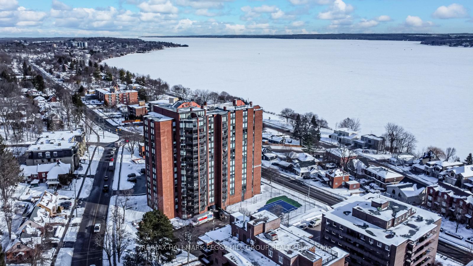 Photo 30 of Unit 806, 181 Collier Street, Barrie, North Shore — HOMEH