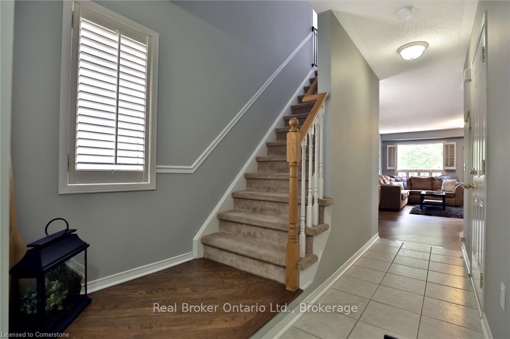 Photo 6 of Unit 127, 710 Spring Gardens Road, Burlington, Bayview — HOMEH