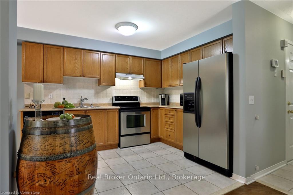 Photo 17 of Unit 127, 710 Spring Gardens Road, Burlington, Bayview — HOMEH