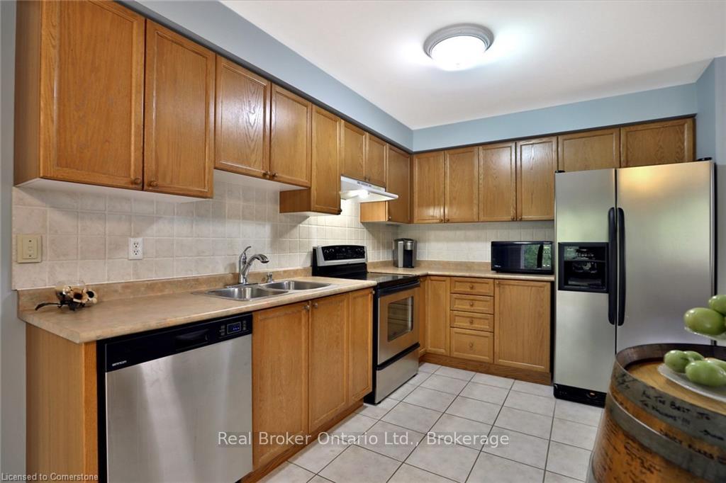 Photo 18 of Unit 127, 710 Spring Gardens Road, Burlington, Bayview — HOMEH