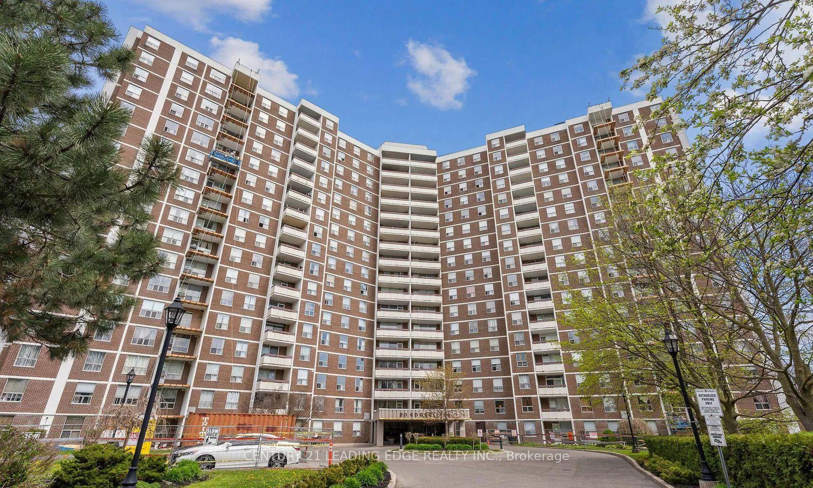 Front of Unit 509, 20 Edgecliff Golfway