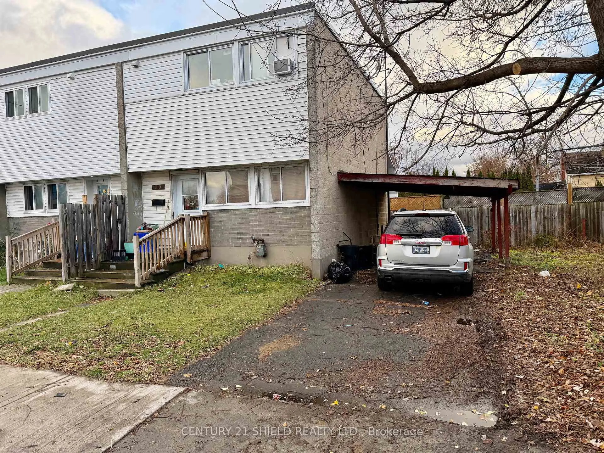 Photo 4 of 210-212 Third Street E, Cornwall — HOMEH