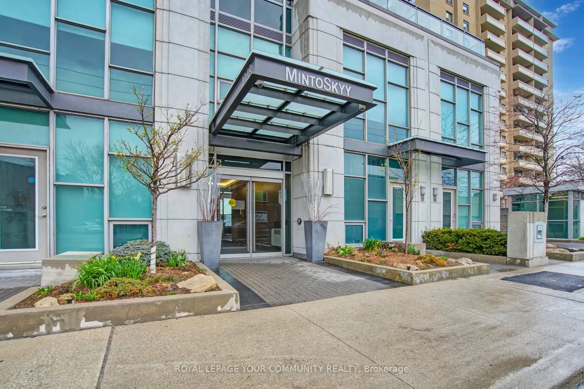 Photo 15 of Unit 1806, 1048 Broadview Avenue, Toronto, Broadview North — HOMEH