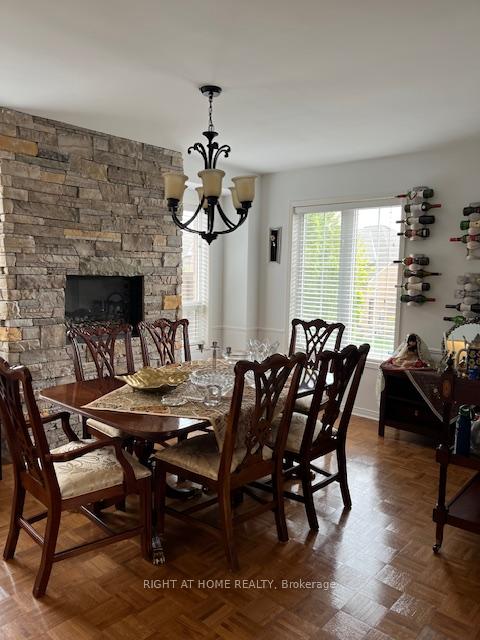 Photo 11 of 56 Knoll Haven Circle, Caledon, Bolton North — HOMEH