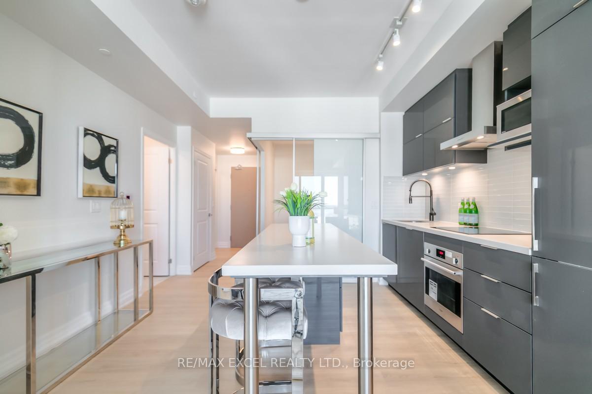 Photo 8 of Unit 903, 8 Rouge Valley Drive W, Markham, Unionville — HOMEH
