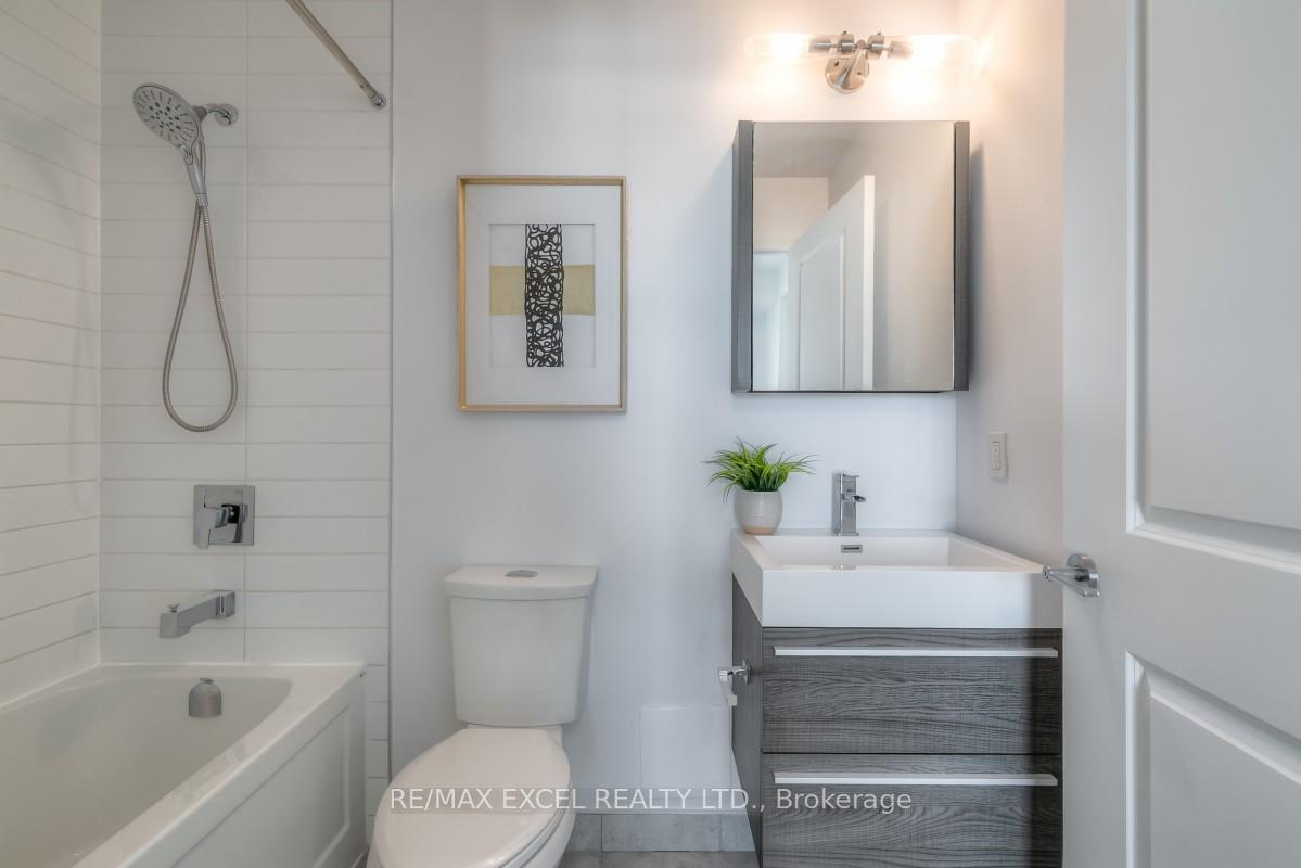 Photo 16 of Unit 903, 8 Rouge Valley Drive W, Markham, Unionville — HOMEH