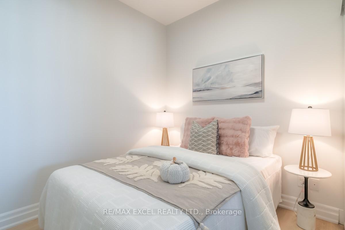Photo 19 of Unit 903, 8 Rouge Valley Drive W, Markham, Unionville — HOMEH