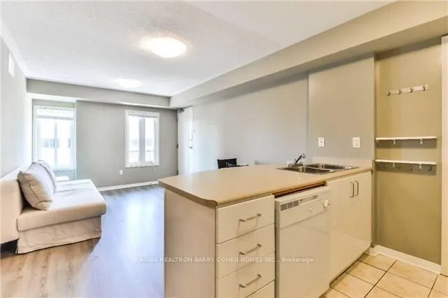 Photo 7 of Unit 205, 308 John Street, Markham, Aileen-Willowbrook — HOMEH
