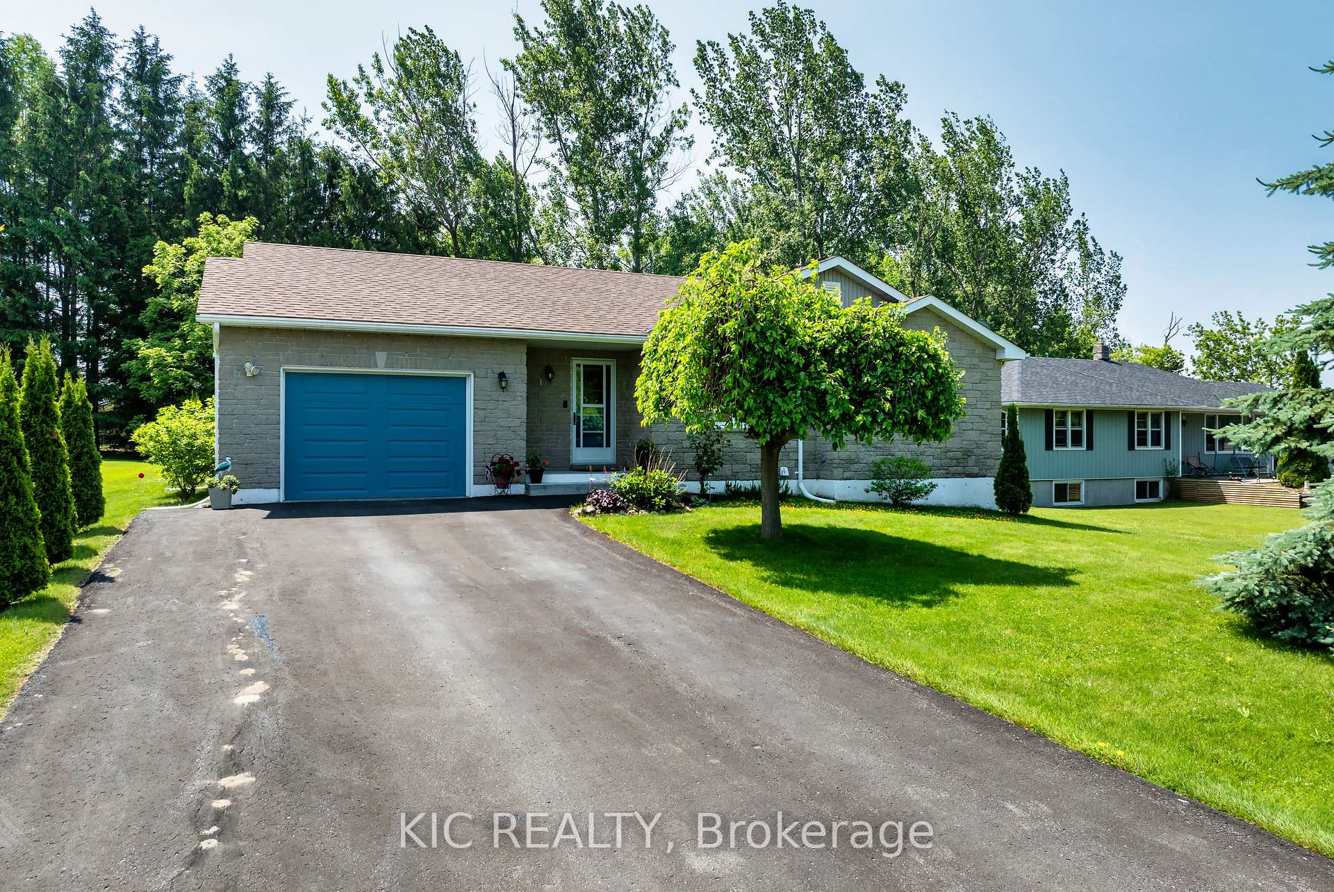 Photo 5 of 198B King Street E, Cramahe, Colborne — HOMEH