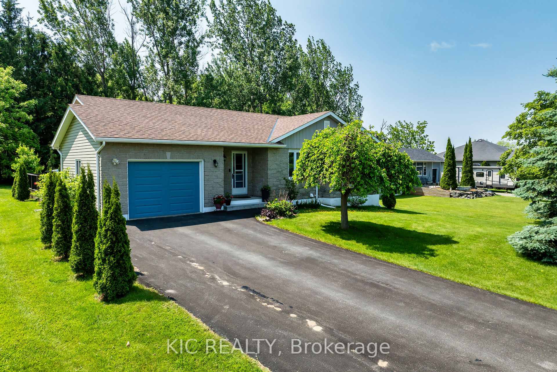 Photo 6 of 198B King Street E, Cramahe, Colborne — HOMEH