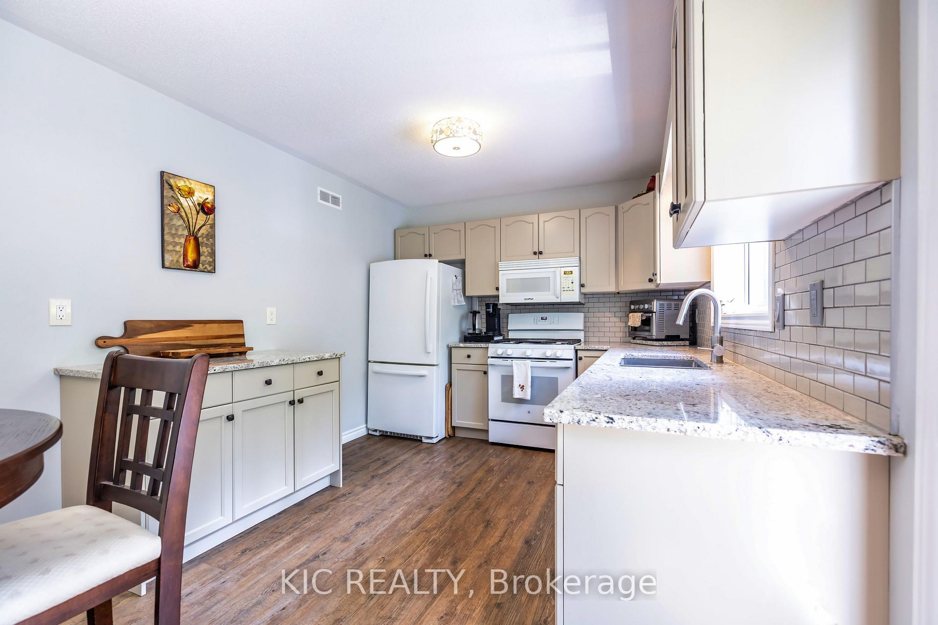 Photo 20 of 198B King Street E, Cramahe, Colborne — HOMEH