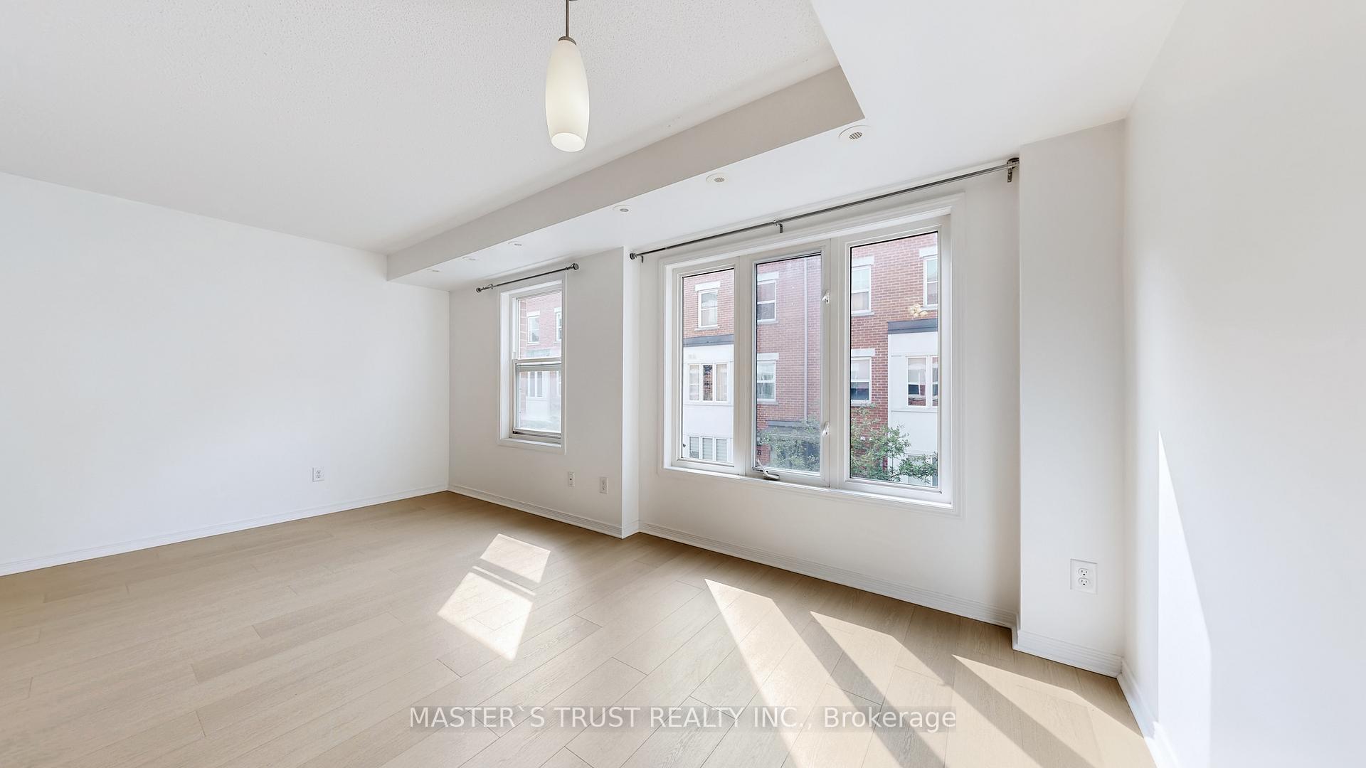 Photo 3 of Unit Unit4, 74 Munro Street, Toronto, South Riverdale — HOMEH