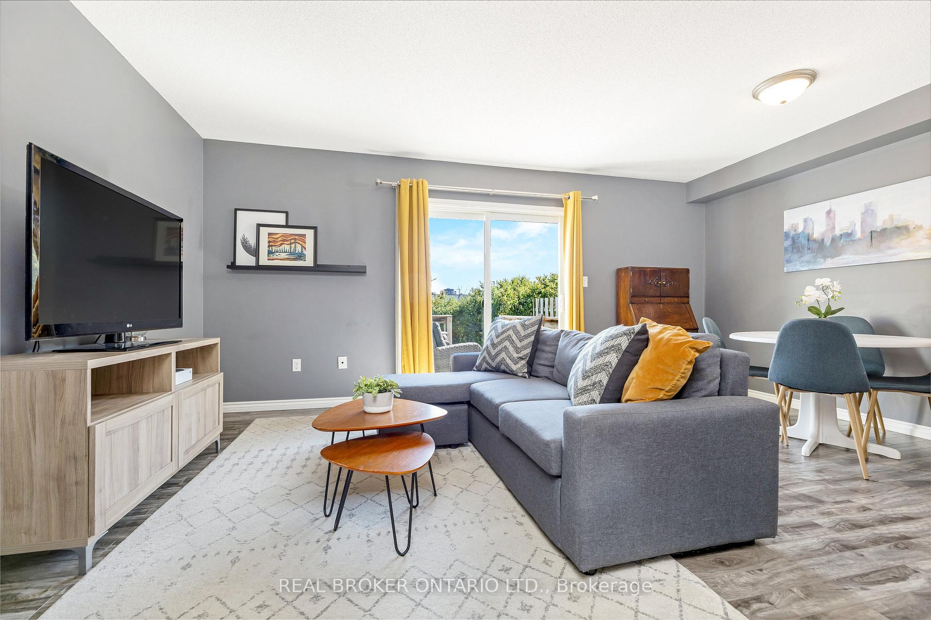 Photo 7 of 56 Roehampton Crescent, Guelph, Pineridge/Westminster Woods — HOMEH
