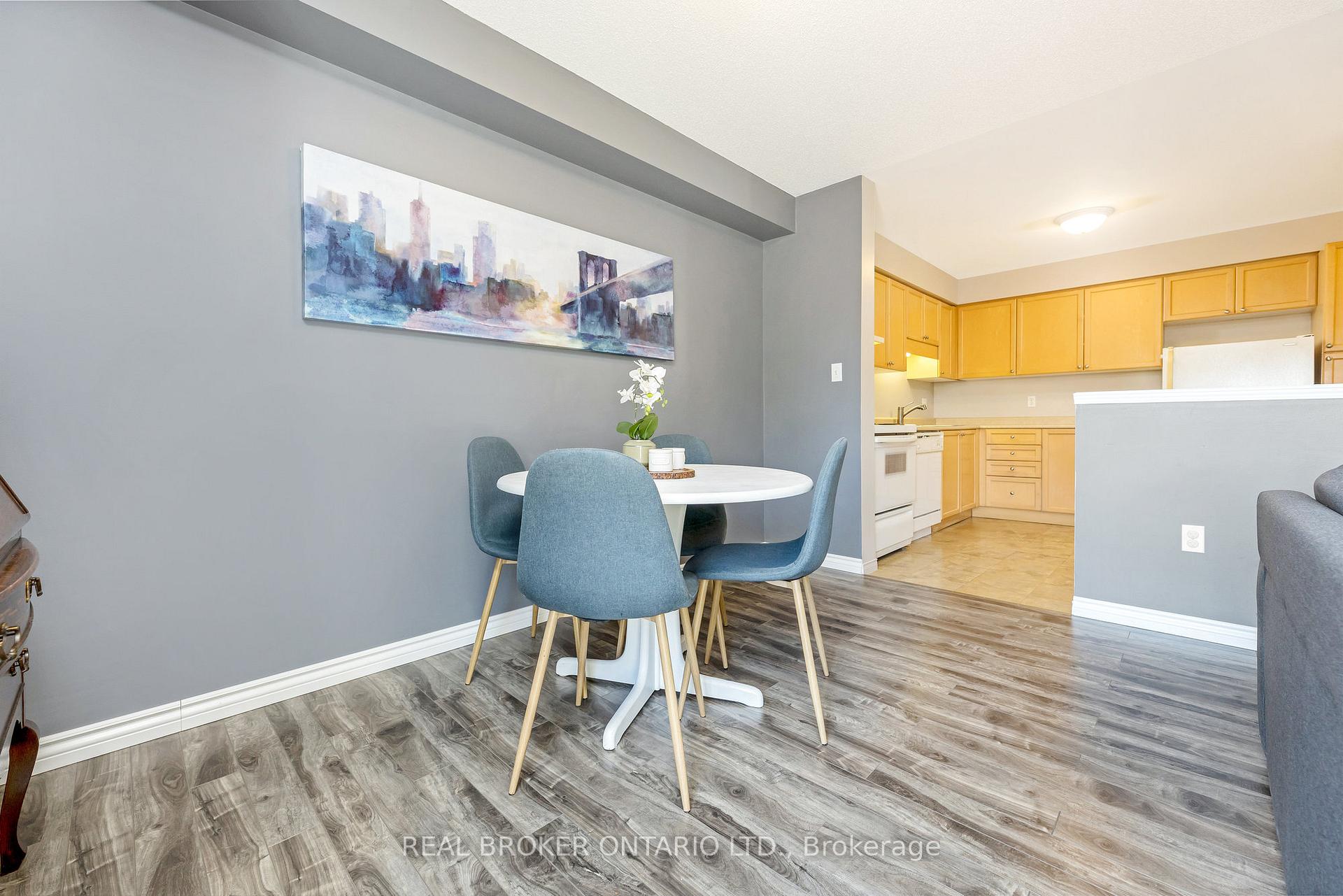 Photo 30 of 56 Roehampton Crescent, Guelph, Pineridge/Westminster Woods — HOMEH