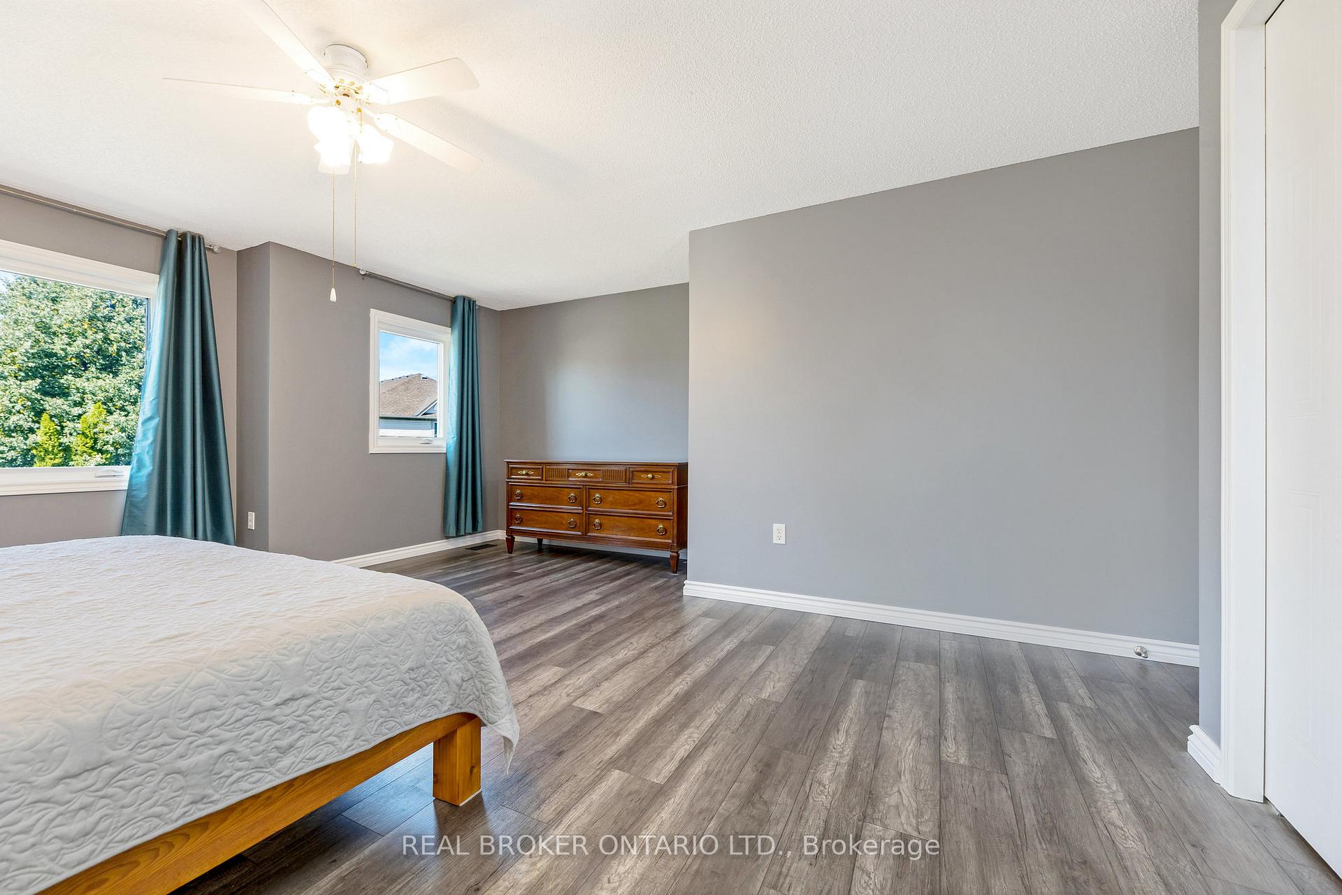 Photo 36 of 56 Roehampton Crescent, Guelph, Pineridge/Westminster Woods — HOMEH