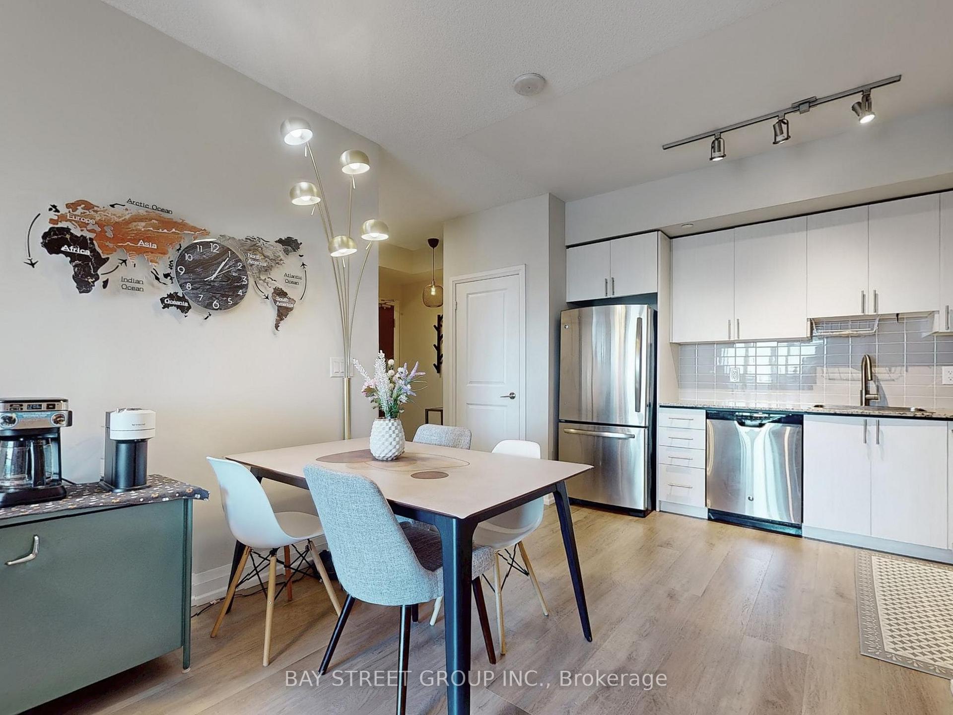 Photo 2 of Unit 1415, 7171 Yonge Street, Markham, Thornhill — HOMEH