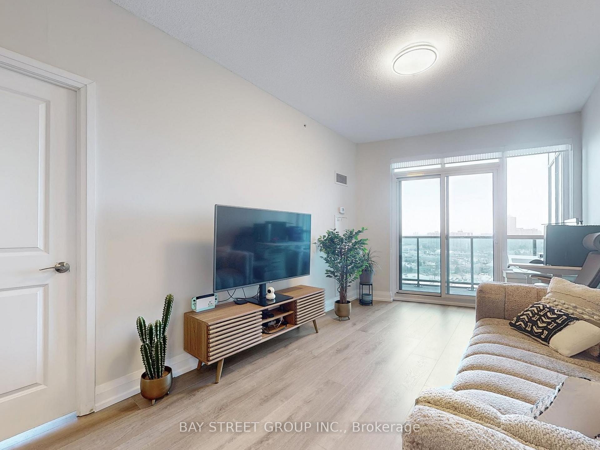 Photo 3 of Unit 1415, 7171 Yonge Street, Markham, Thornhill — HOMEH