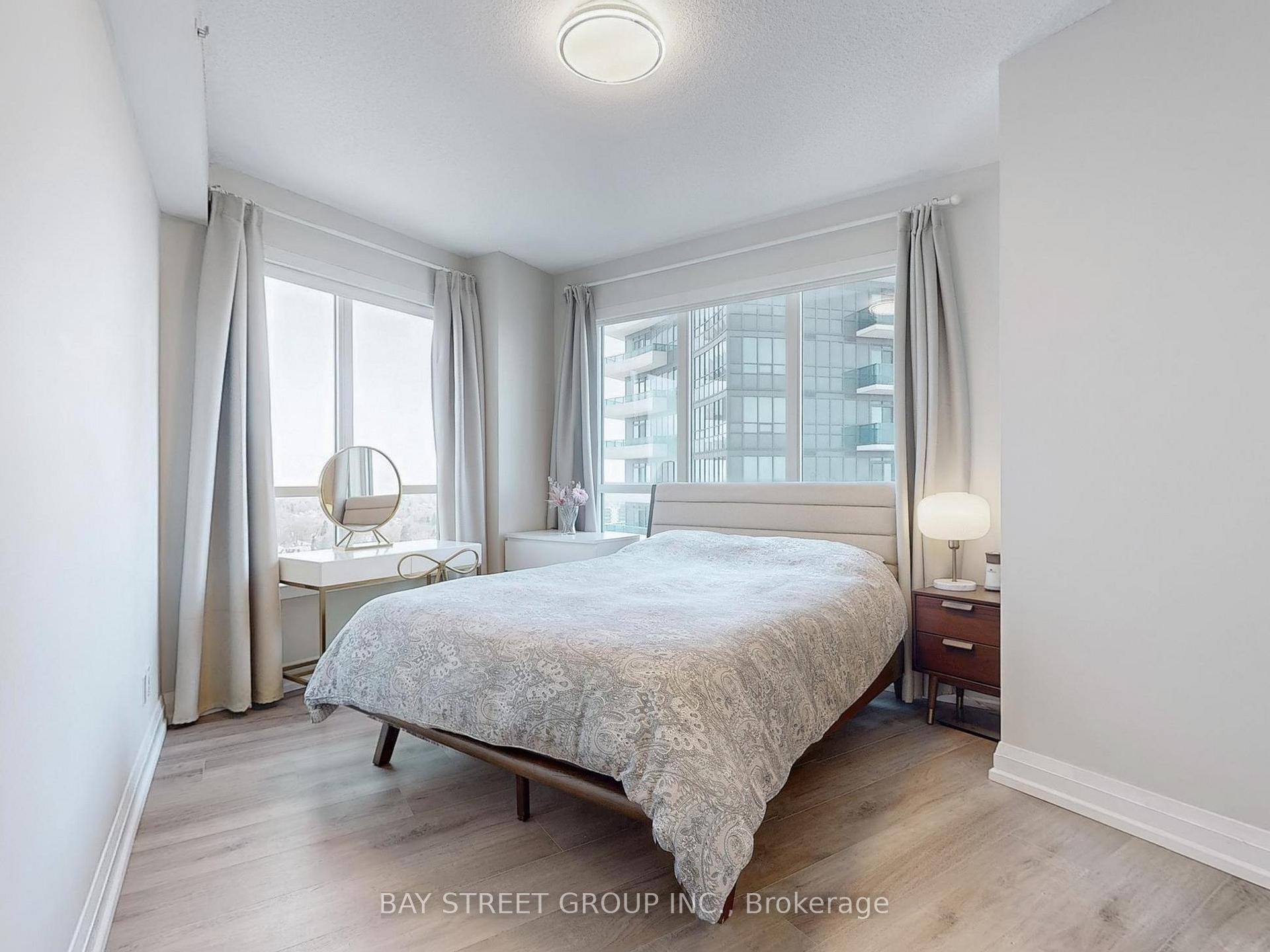 Photo 10 of Unit 1415, 7171 Yonge Street, Markham, Thornhill — HOMEH