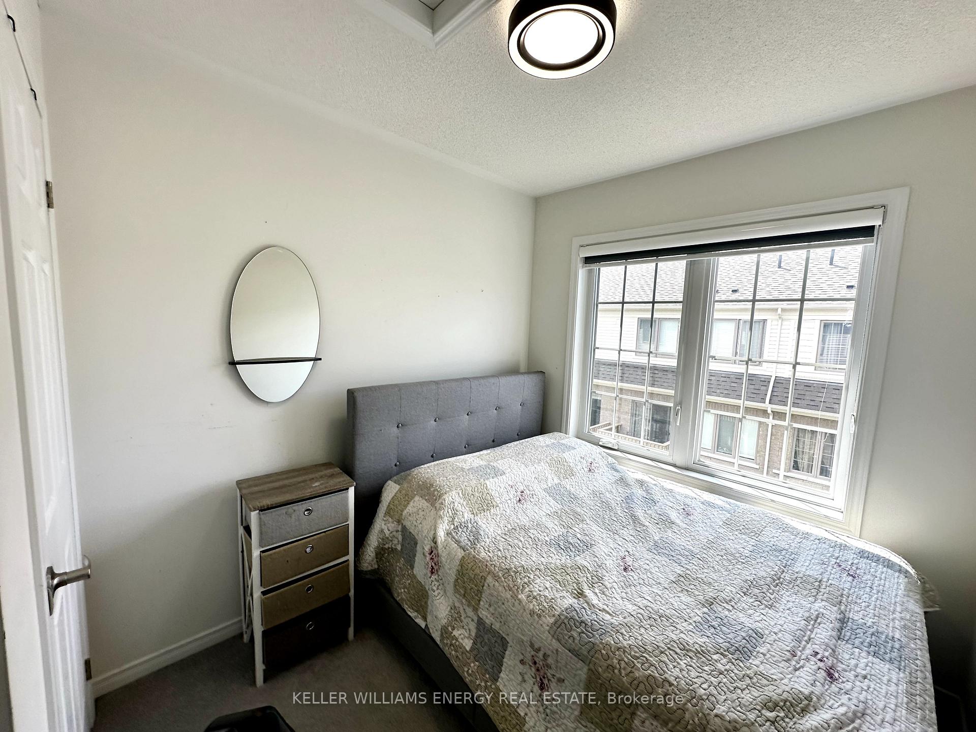 Photo 8 of 2566 Mojave Path, Oshawa, Windfields — HOMEH