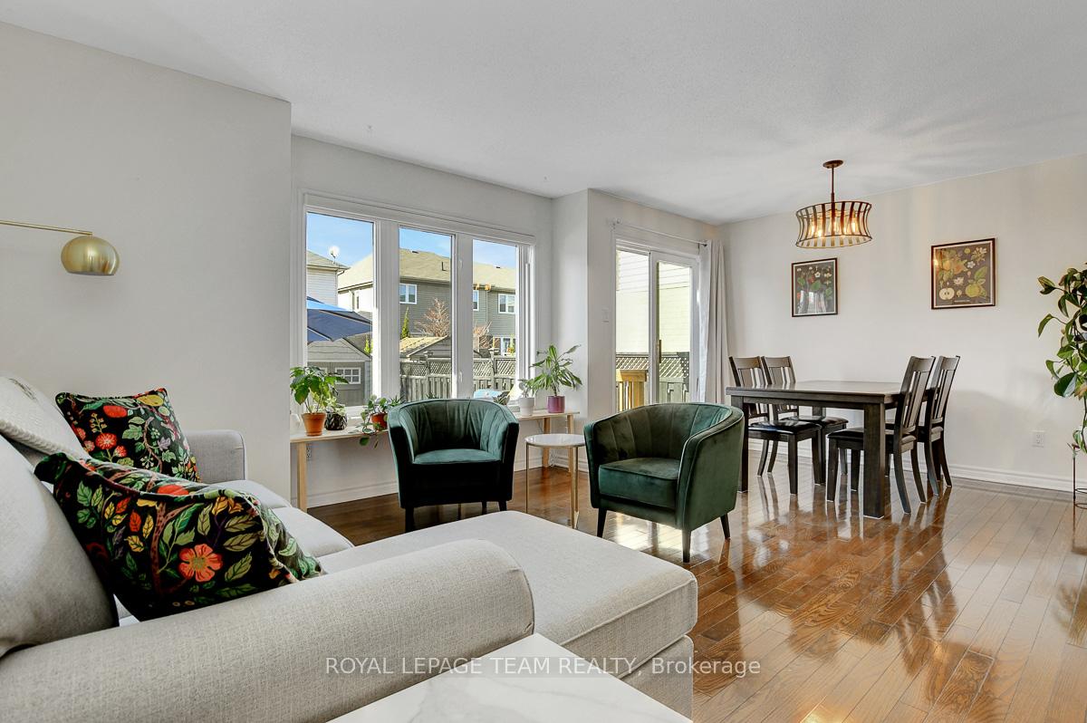 Photo 6 of 475 Grey Seal Circle, Ottawa, Riverside South/Gloucester Glen — HOMEH