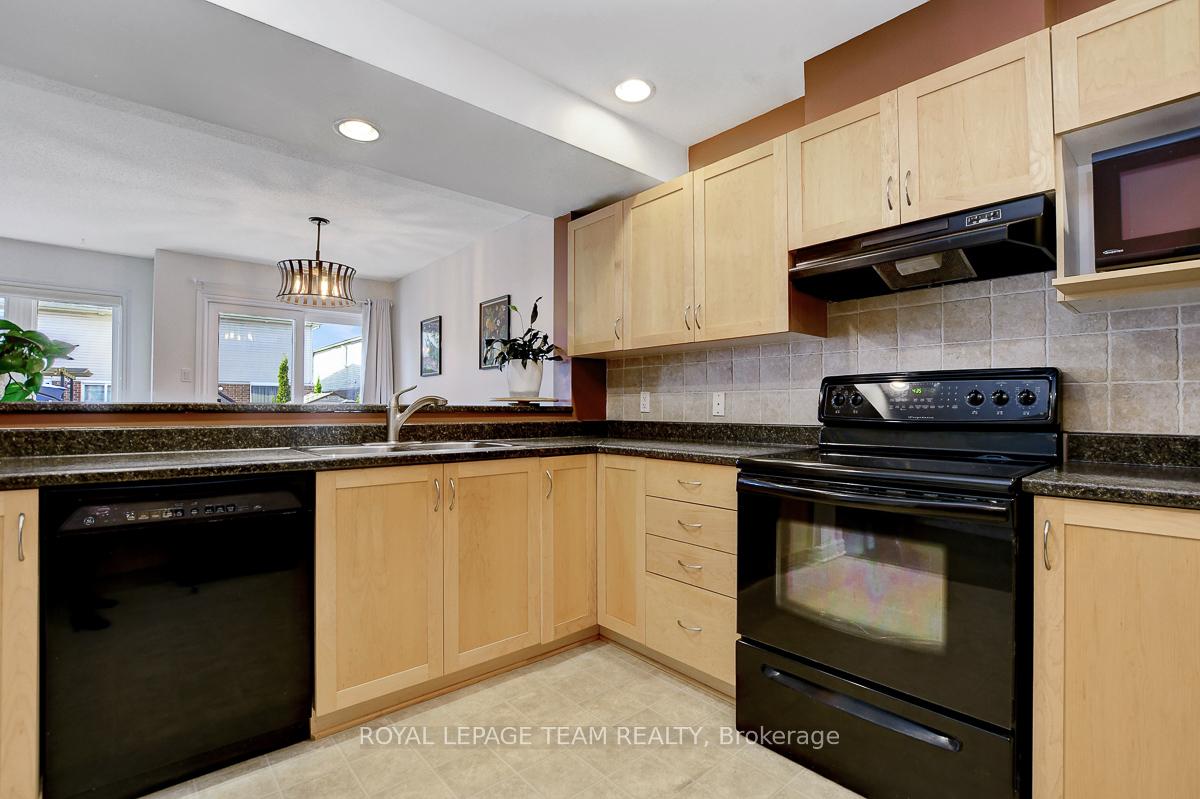 Photo 15 of 475 Grey Seal Circle, Ottawa, Riverside South/Gloucester Glen — HOMEH