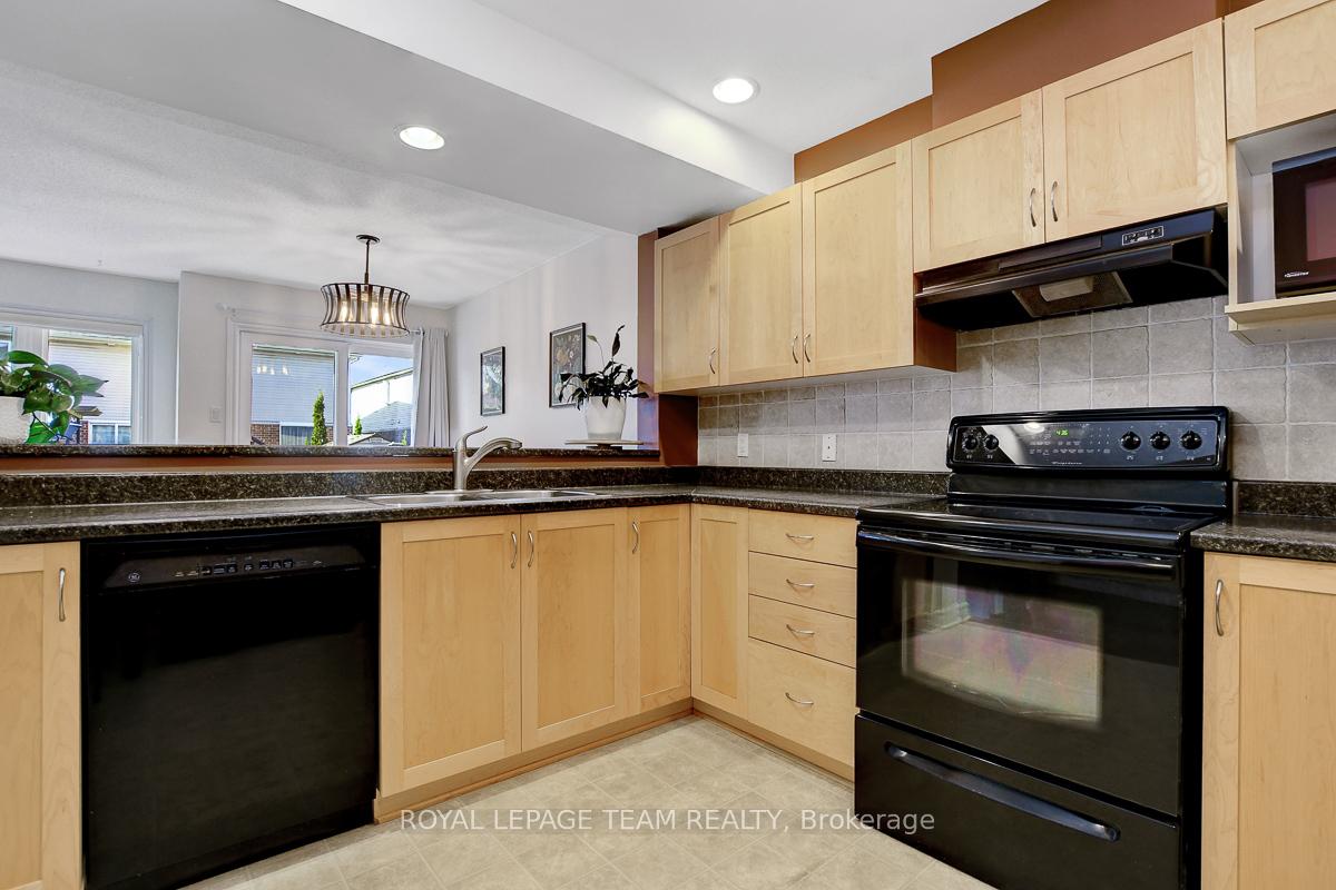 Photo 17 of 475 Grey Seal Circle, Ottawa, Riverside South/Gloucester Glen — HOMEH