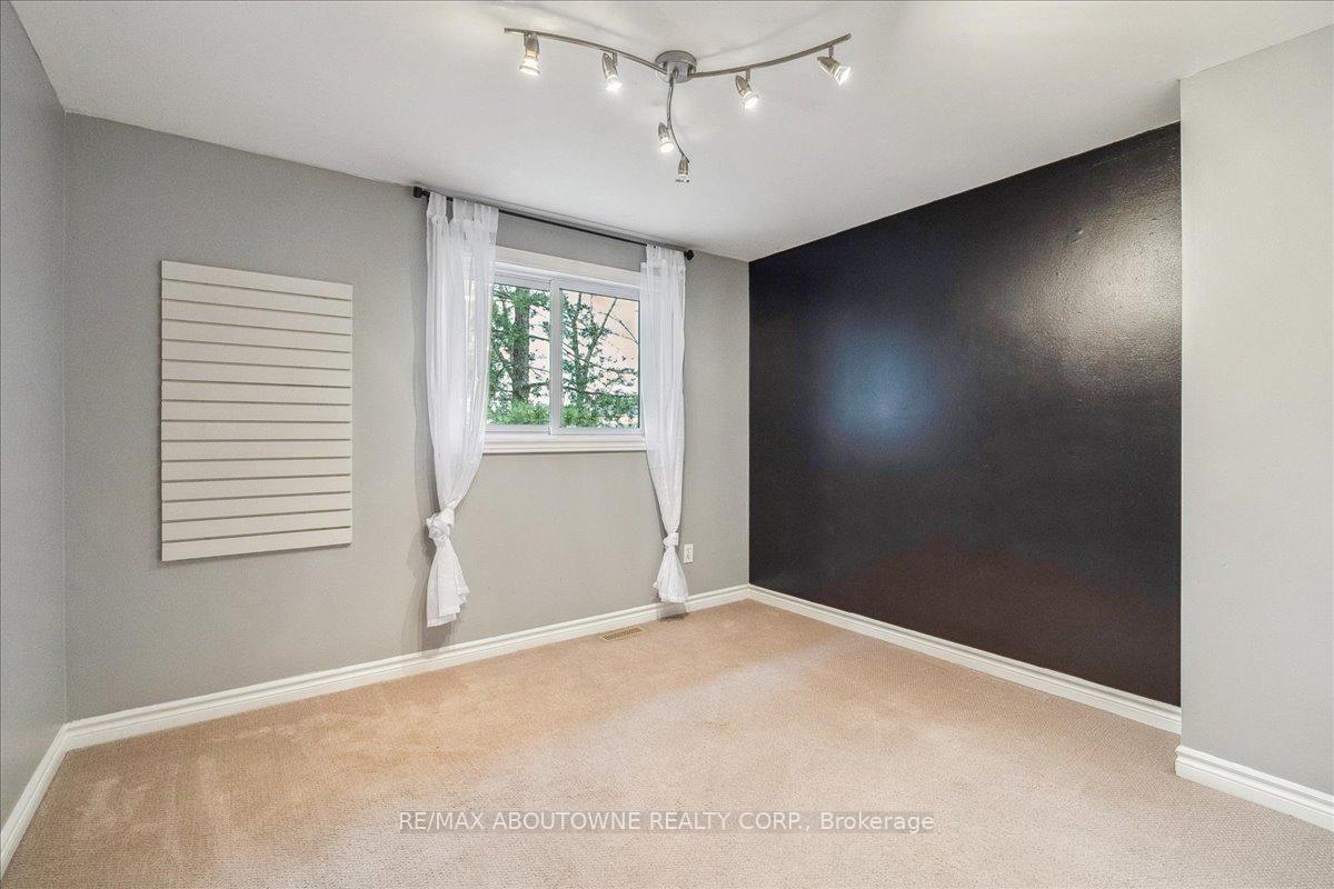 Photo 17 of Unit 12, 546 Forestwood Crescent, Burlington, Appleby — HOMEH