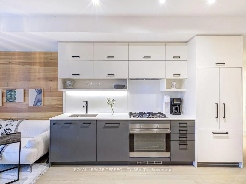 Photo 6 of Unit 201, 1888 Queen Street E, Toronto, The Beaches — HOMEH
