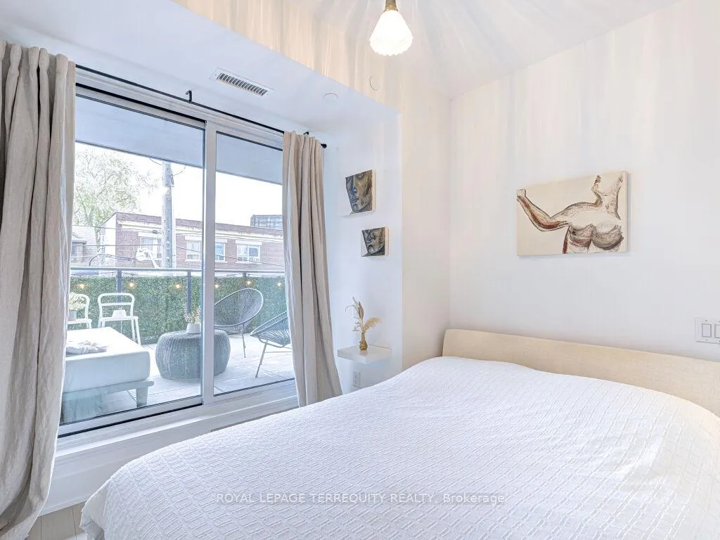Photo 10 of Unit 201, 1888 Queen Street E, Toronto, The Beaches — HOMEH