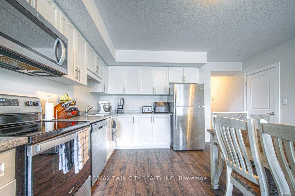 Photo 8 of Unit B, 164 Rochefort Street, Kitchener — HOMEH