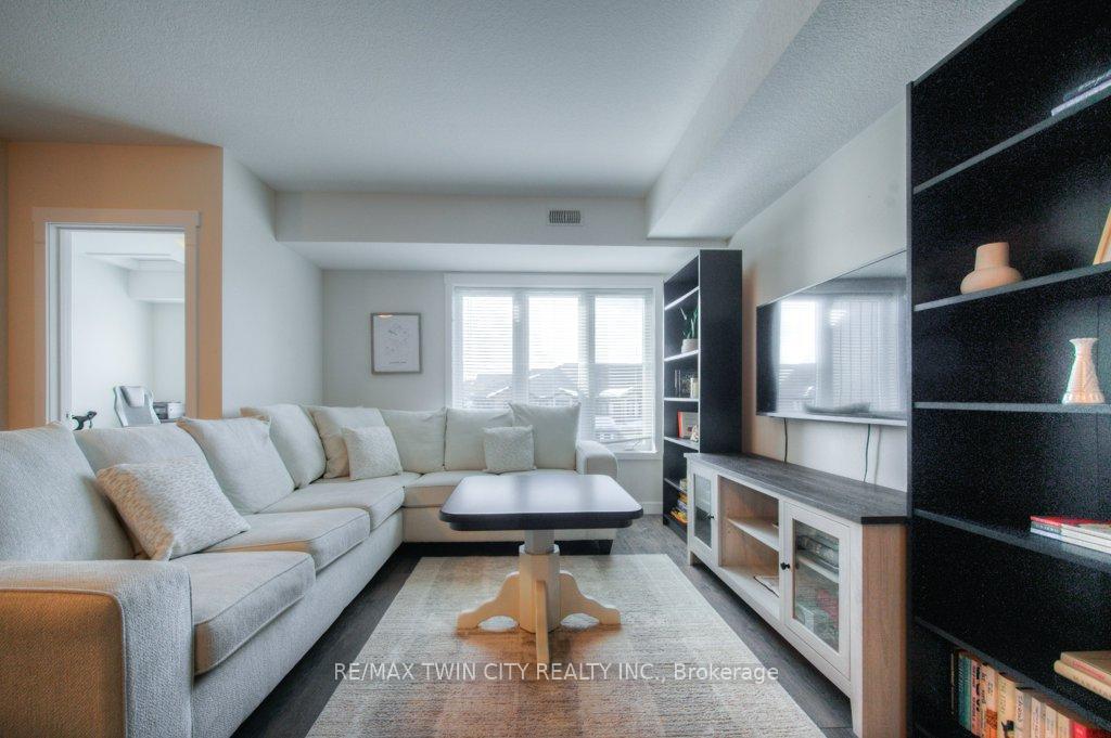 Photo 10 of Unit B, 164 Rochefort Street, Kitchener — HOMEH