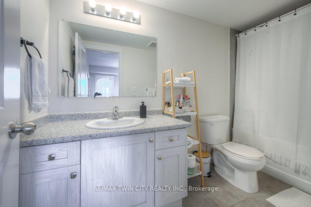 Photo 21 of Unit B, 164 Rochefort Street, Kitchener — HOMEH