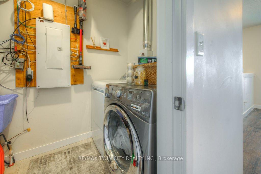 Photo 22 of Unit B, 164 Rochefort Street, Kitchener — HOMEH