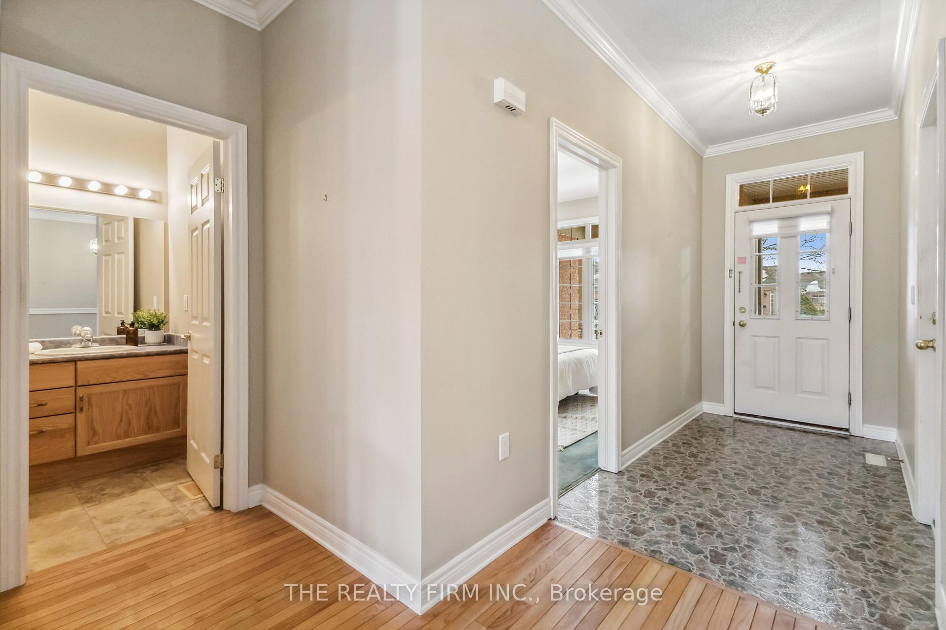 Photo 3 of Unit 221, 2025 Meadowgate Boulevard, London, South U — HOMEH