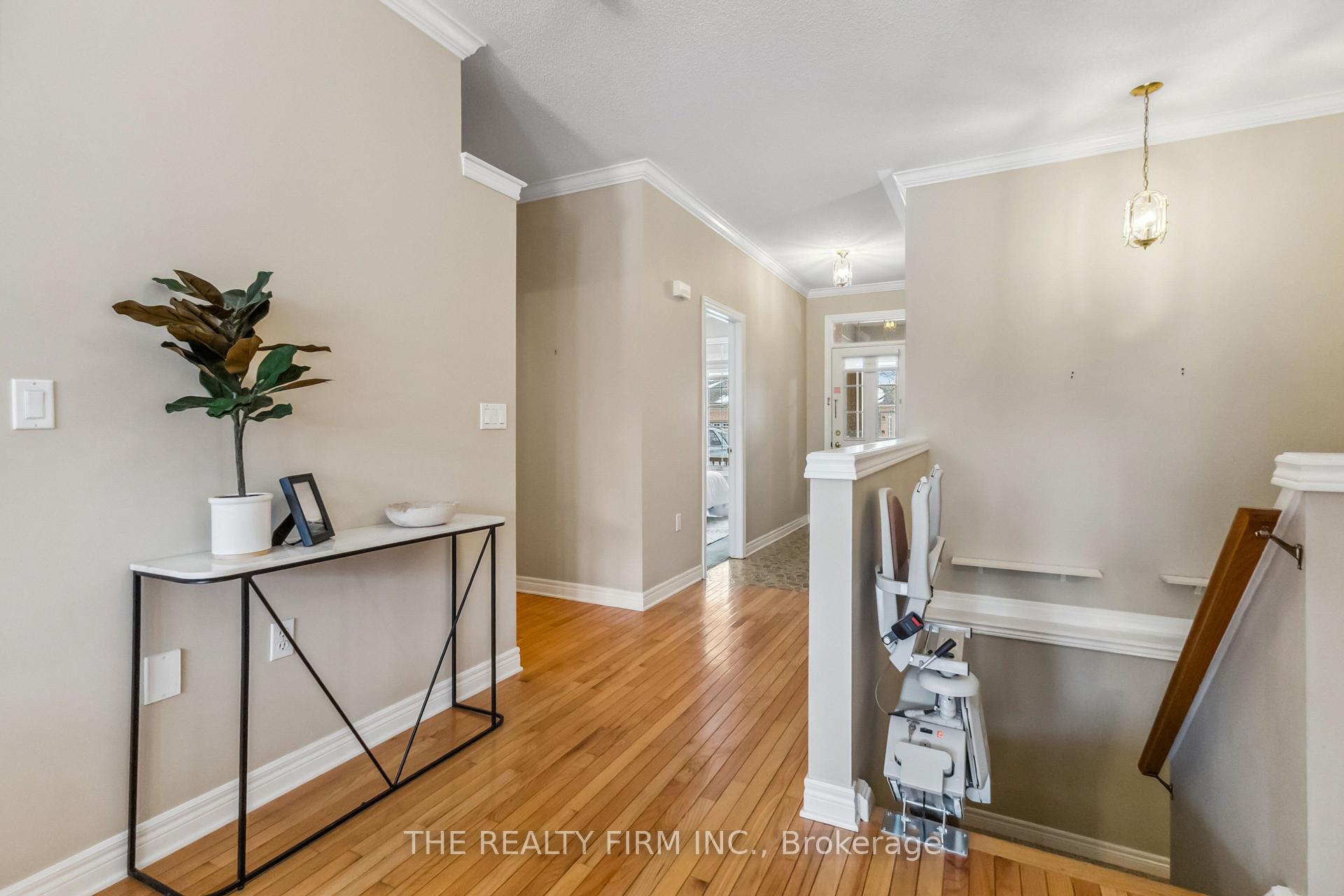 Photo 4 of Unit 221, 2025 Meadowgate Boulevard, London, South U — HOMEH