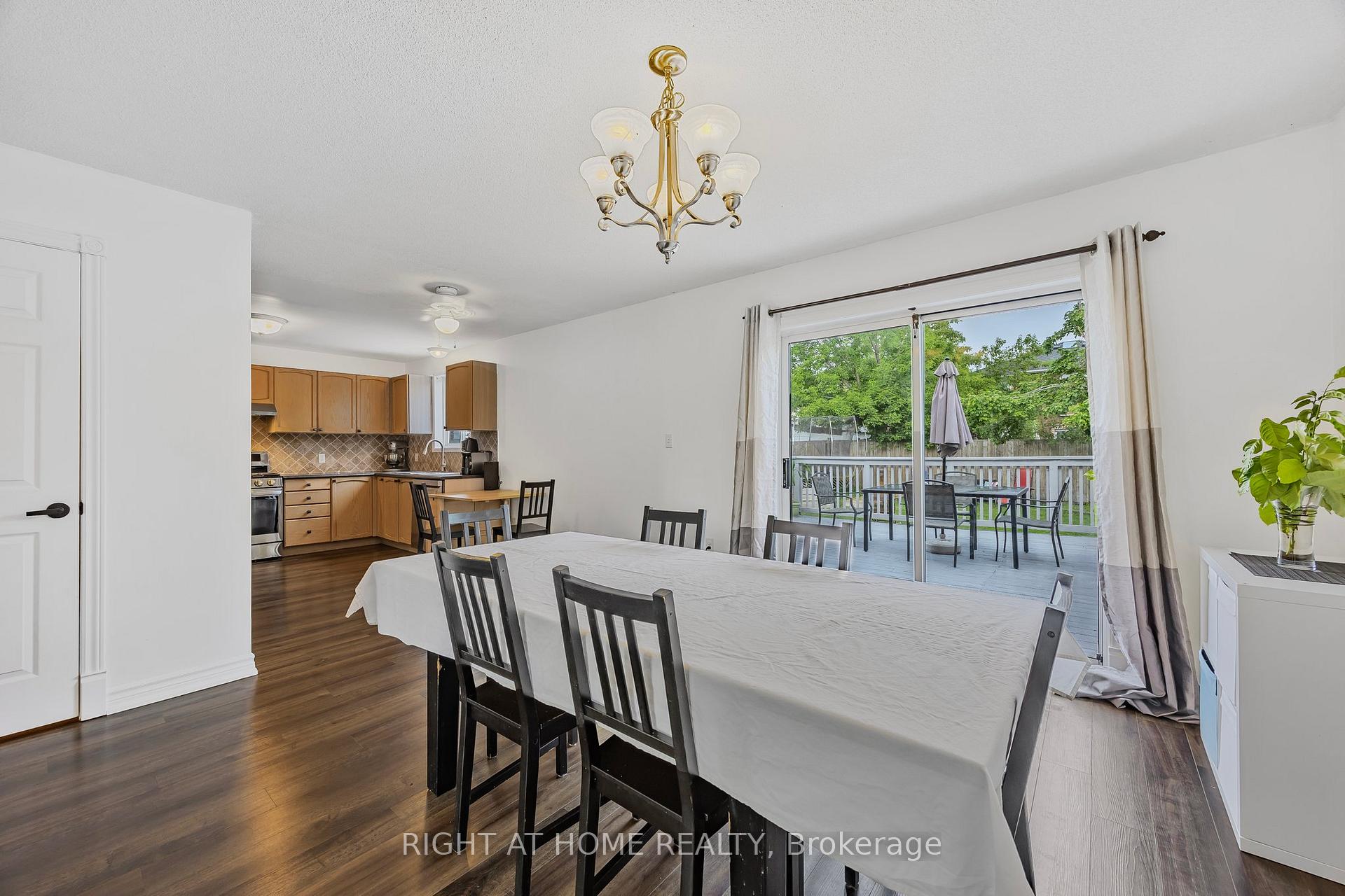 Photo 16 of 29 Hersey Crescent, Barrie, Holly — HOMEH