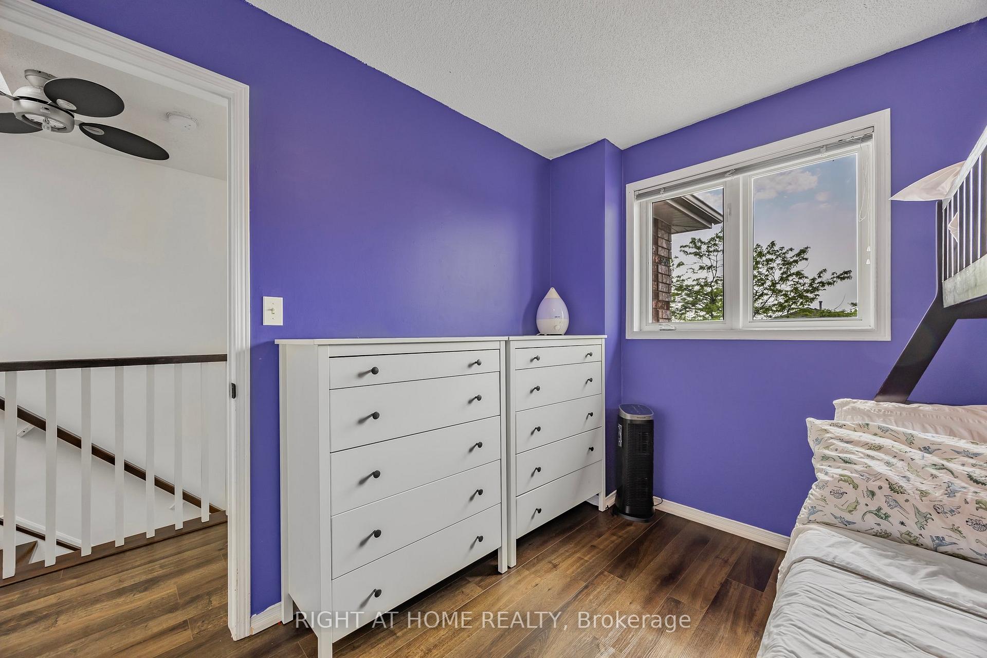 Photo 28 of 29 Hersey Crescent, Barrie, Holly — HOMEH