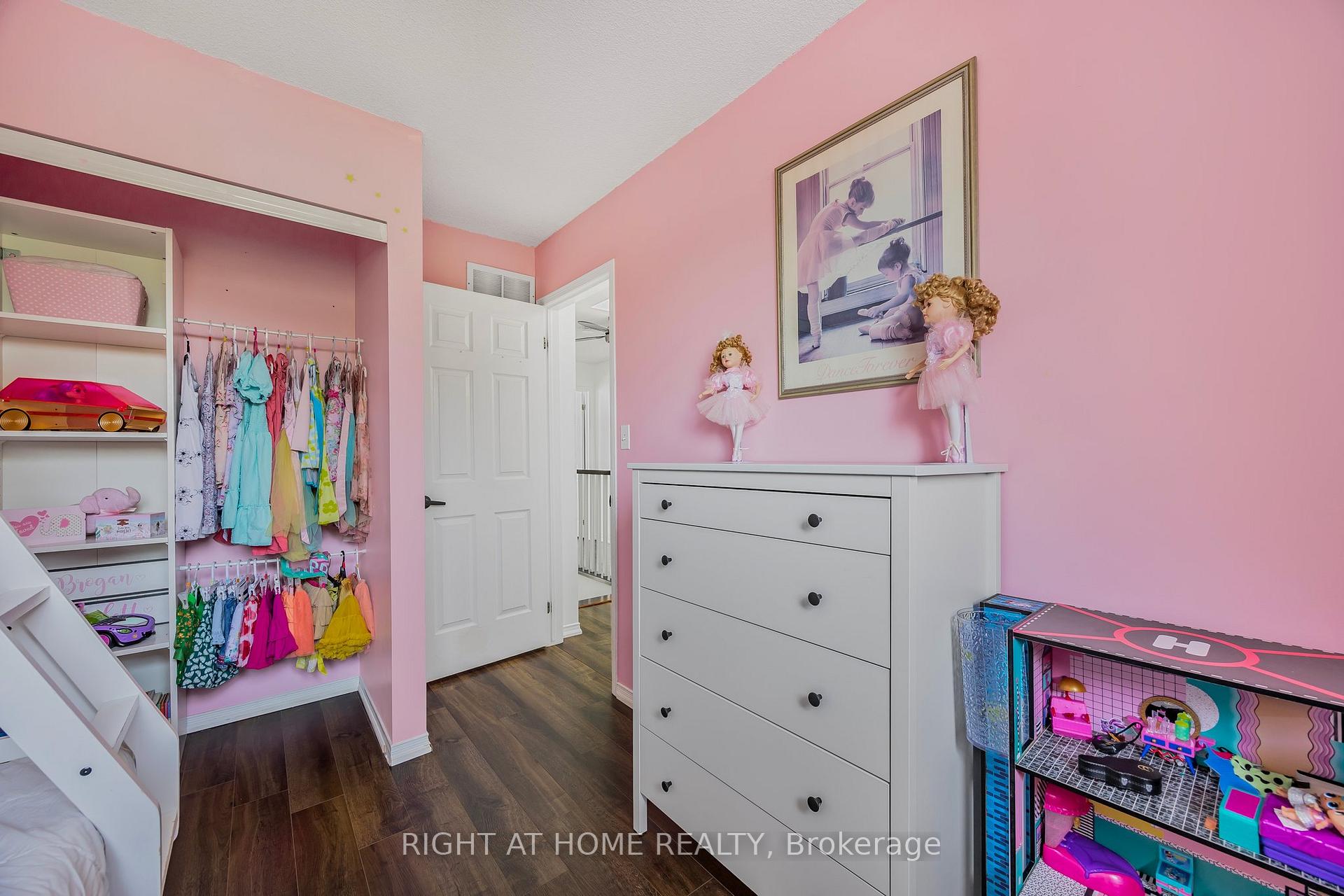 Photo 30 of 29 Hersey Crescent, Barrie, Holly — HOMEH